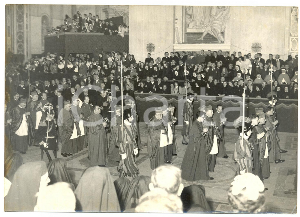 1958 CITTÀ DEL VATICANO Basilica di San Pietro - Messa dello Spirito Santo (1)