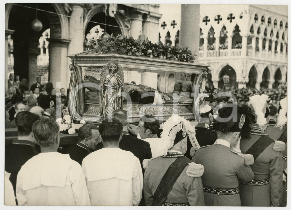 1959 VENEZIA Piazza SAN MARCO - Spoglie di SAN PIO X in processione *Foto 18x13