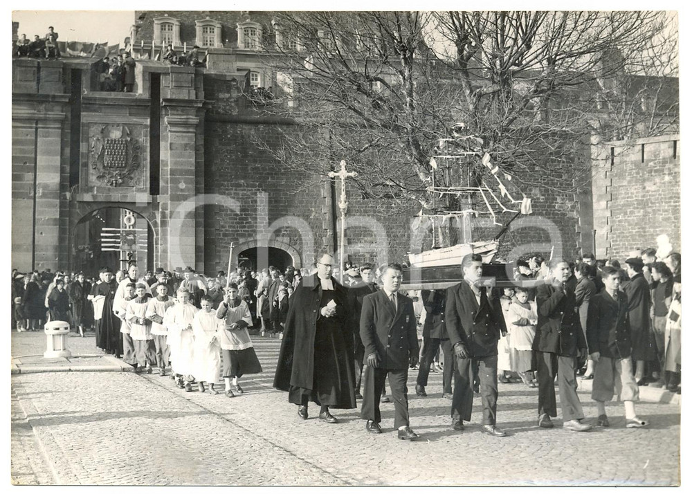 1955 ca SAINT-MALO FRANCE - Cortège du Pardon des TERRE-NEUVAS *Photo 18x13