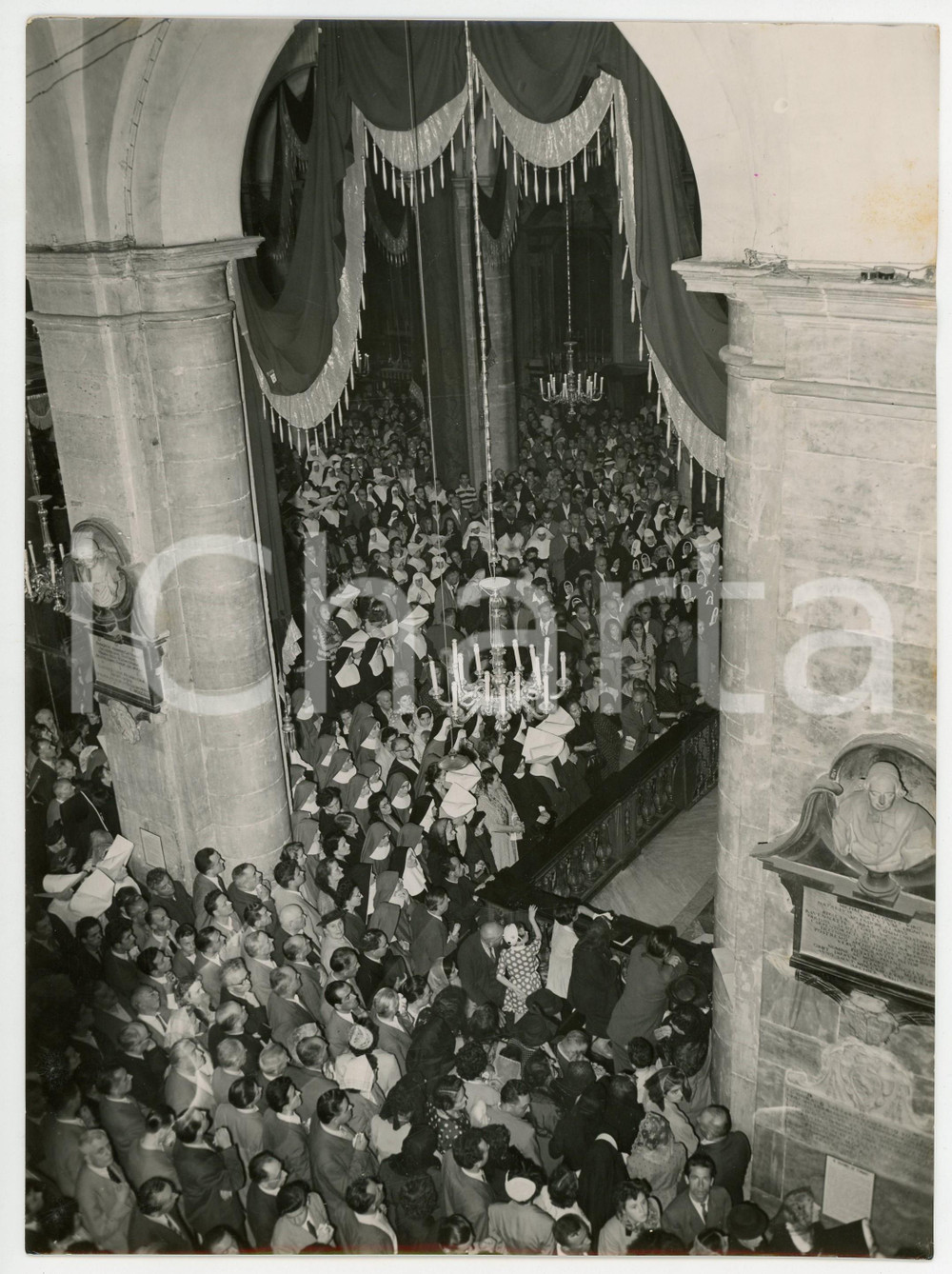 1953 TORINO DUOMO Congresso Eucaristico - Folla di fedeli alla Messa Pontificale