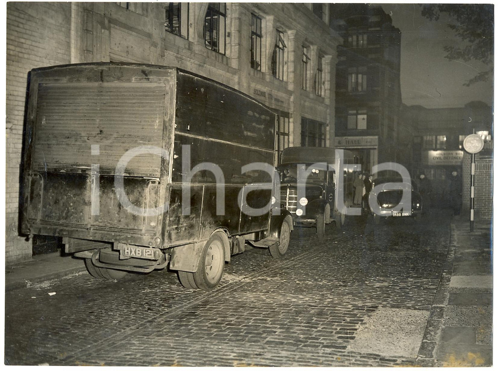 1954 LONDON HOLBORN Rapina portavalori - Sequestro del furgone assaltato *Foto
