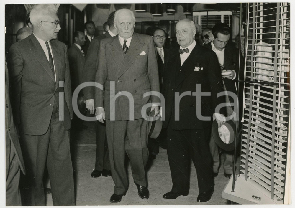 Fotografia d epoca originale 1957 FIERA DI MILANO  Visita del ministro israeliano Mordechai BENTOV Foto 1