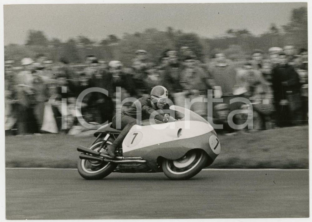 Fotografia d epoca originale 1957 HOCKENHEIMRING MOTOMONDIALE  Passaggio di Libero LIBERATI su GILERA 500 1