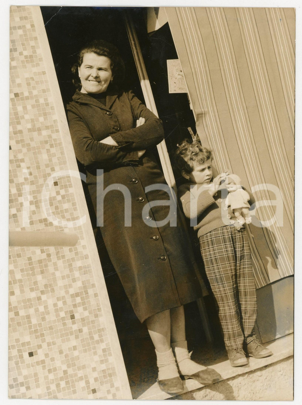 1959 SAN DONATO MILANESE - Omicidio Giulio MASSARO - Ritratto della cartolaia