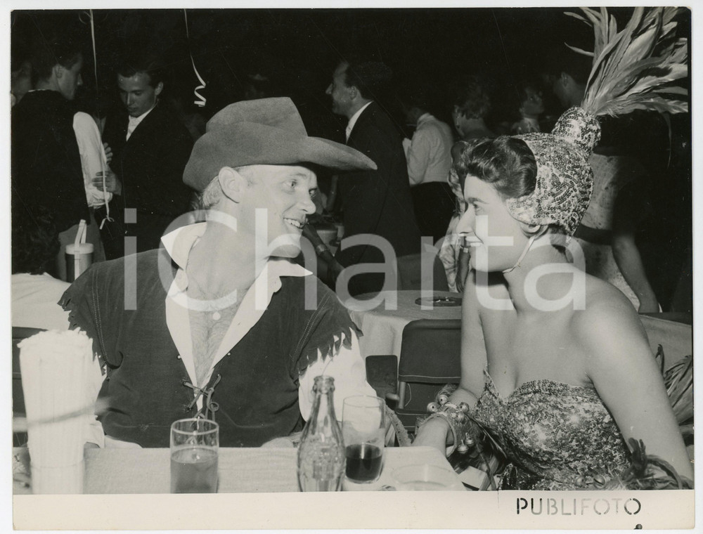 1953 SANTA MARGHERITA LIGURE - Club BARRACUDA - Ragazzo vestito da ROBIN HOOD