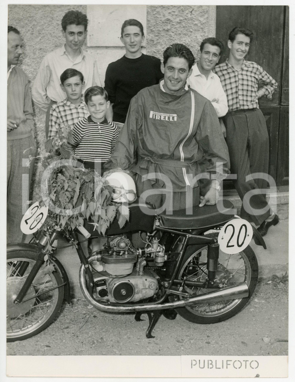 1954 MOTOCICLISMO Gara PONTEDECIMO-GIOVI - Il vincitore Martino GIANI (1) *Foto