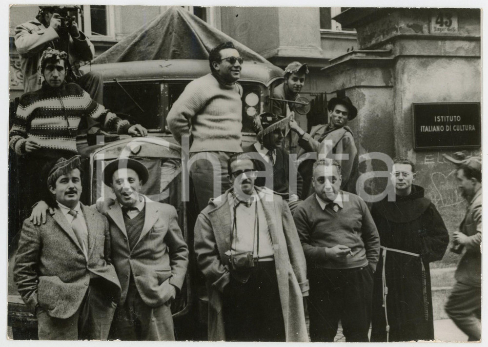 1956 VIENNA Rivoluzione ungherese - Studenti modenesi in missione umanitaria