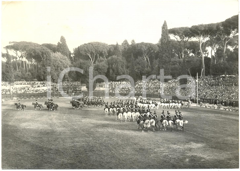 1958 ROMA Concorso ippico PIAZZA DI SIENA - Carosello dei CARABINIERI *Foto