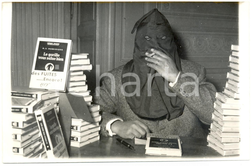 1954 PARIS - Antoine DOMINIQUE PONCHARDIER presenta nuovo libro LE GORILLE *Foto