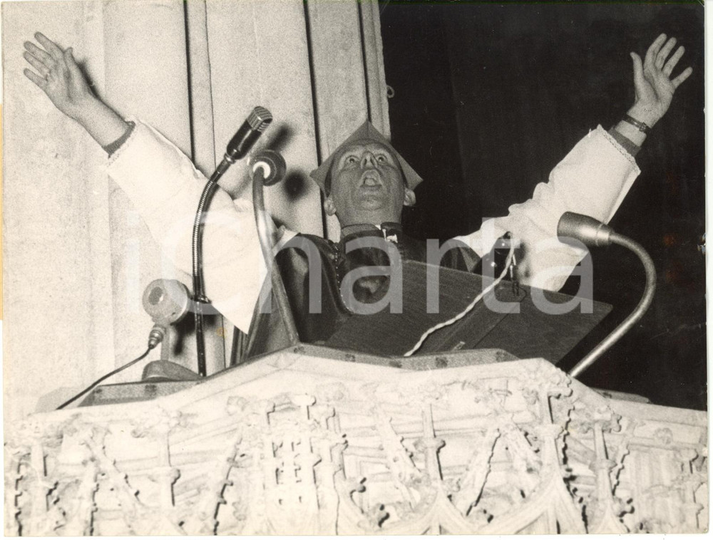 1953 VIENNA Cattedrale Santo Stefano - Vescovo Paulus RUSCH durante la predica
