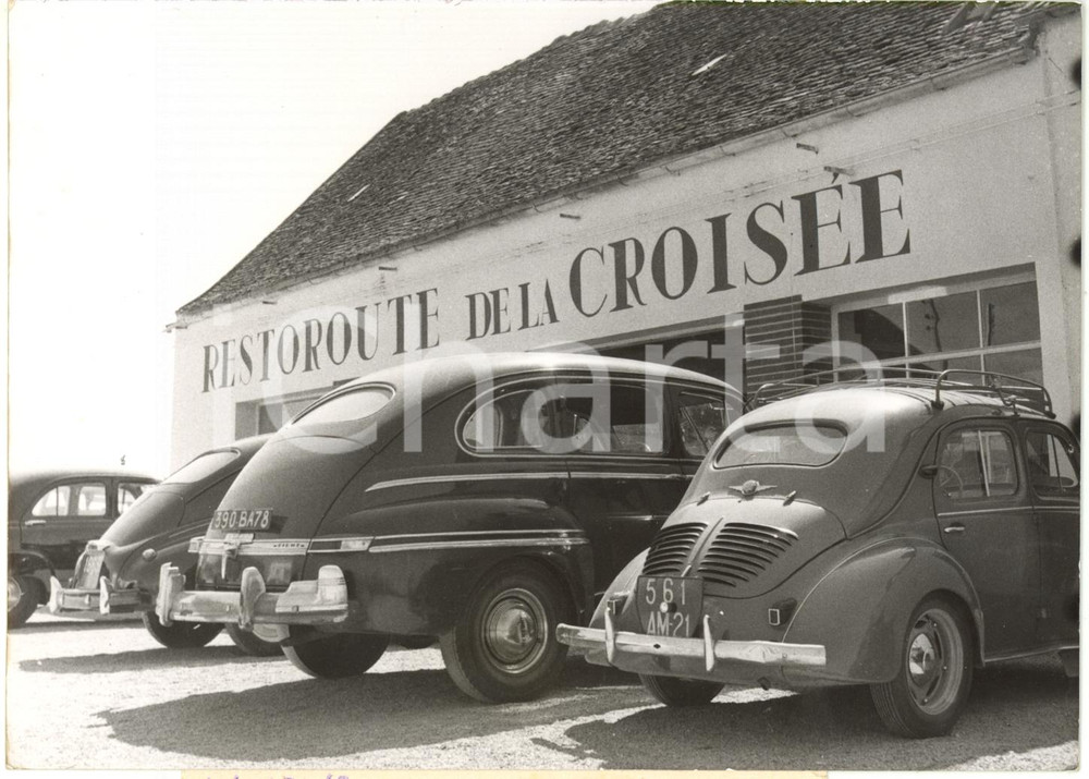 1954 FRANCE RN N° 6 - Auto parcheggiate davanti a RESTOROUTE DE LA CROISÉE *Foto