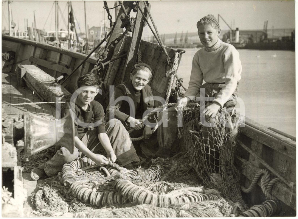 1956 NEWHAVEN - Volunteers of Newhaven and Seaford Sea Cadet Corps on a trawler 