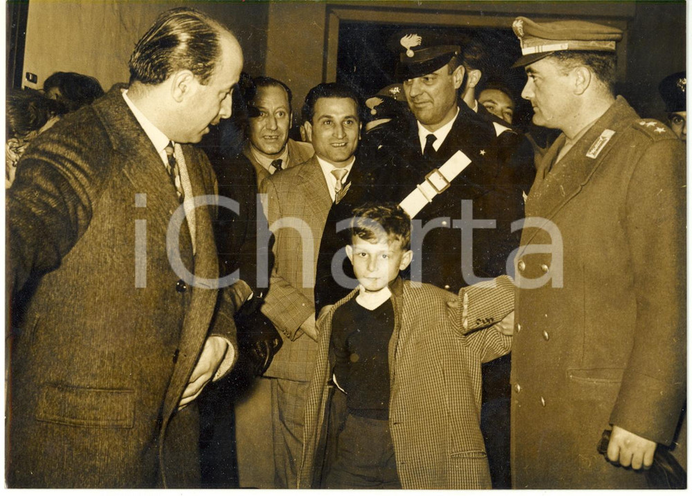 1958 TORINO Rapimento Salvatore PETRAGLIA - Arrivo del bambino in Questura *Foto