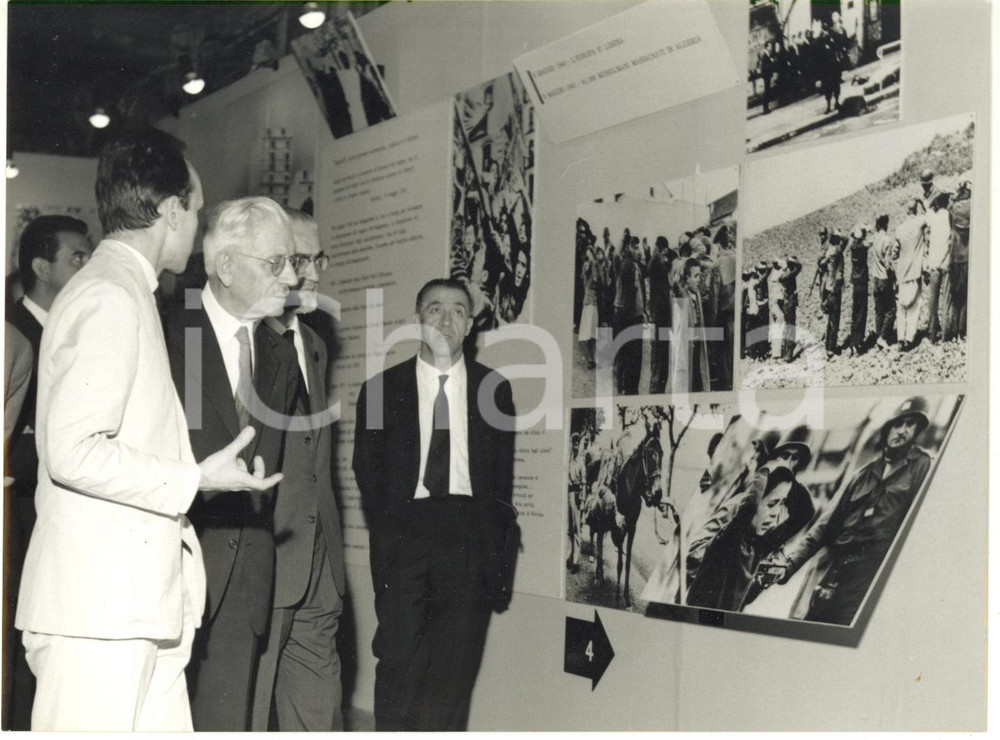 1962 MILANO - Ferruccio PARRI inaugura mostra su guerra di liberazione algerina