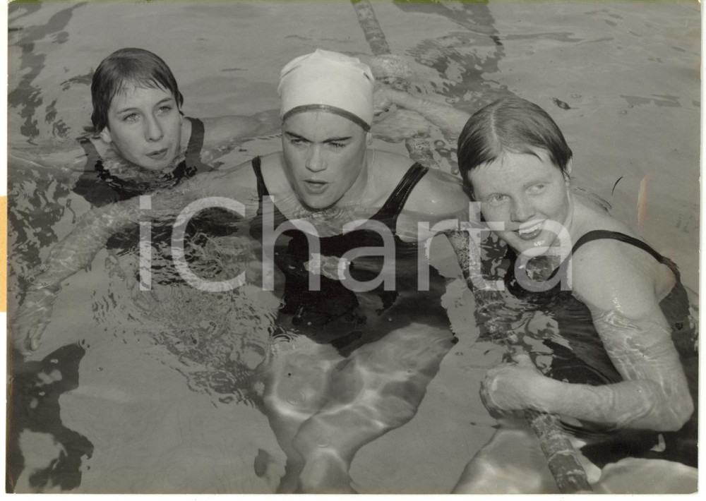 1962 PARIS Championnats de natation - Dawn FRASER Alva COLQUHUON Lorraine CRAPP