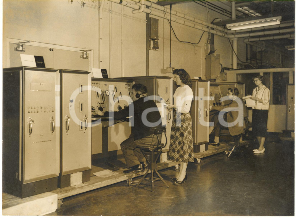 1958 FARNBOROUGH (UK) - Radar Simulator System by SOLARTRON GROUP *Photo 20x15