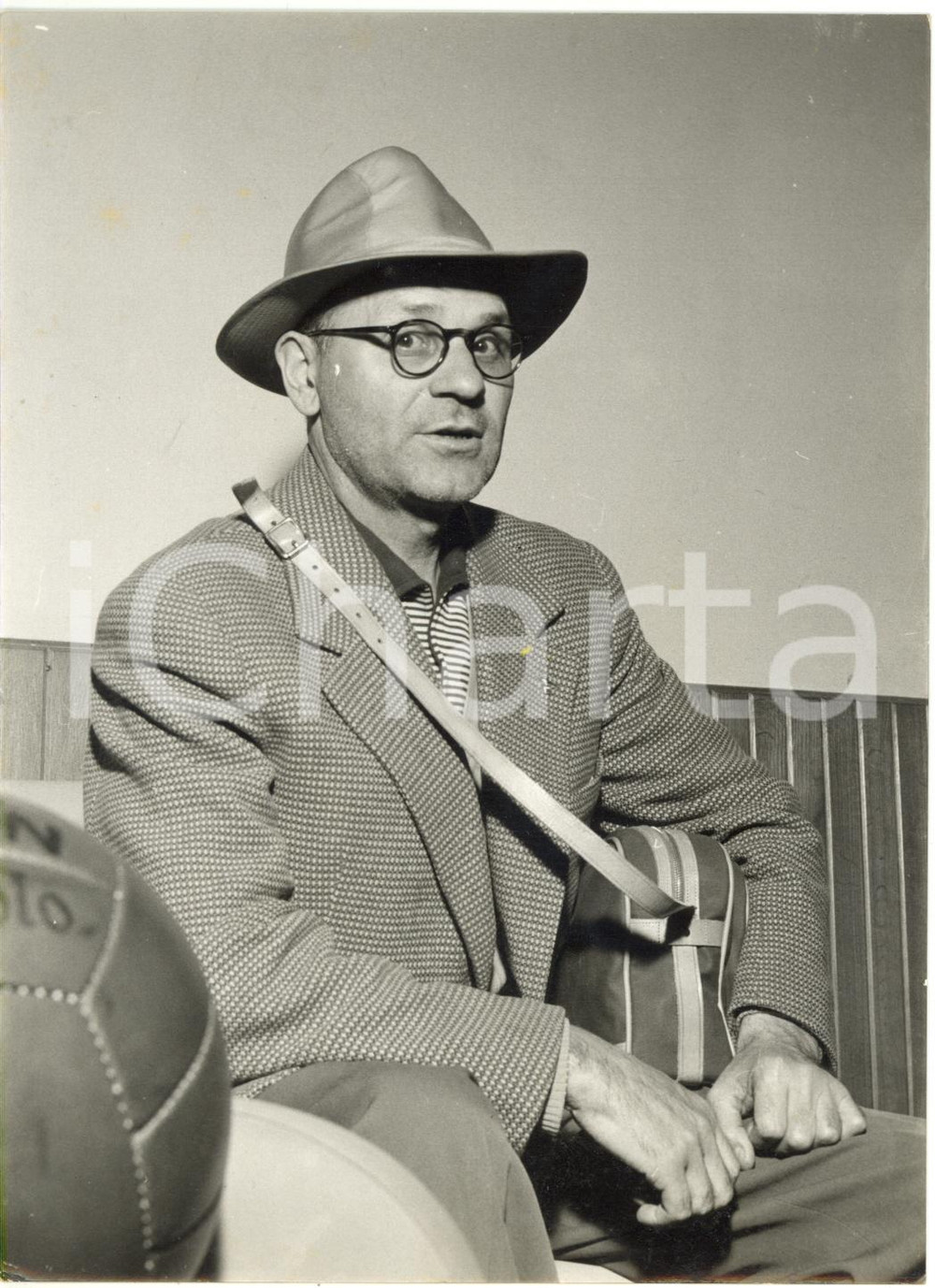 1956 MILANO MALPENSA - Béla RAIKI Allenatore squadra di pallanuoto ungherese