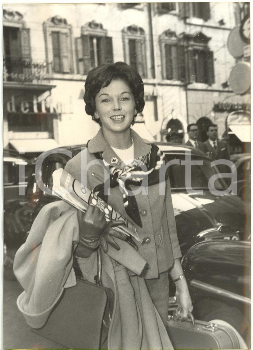 195 ROMA Attrice Dawn ADDAMS dopo il colloquio con l'avvocato SOTIS *Foto 13x18