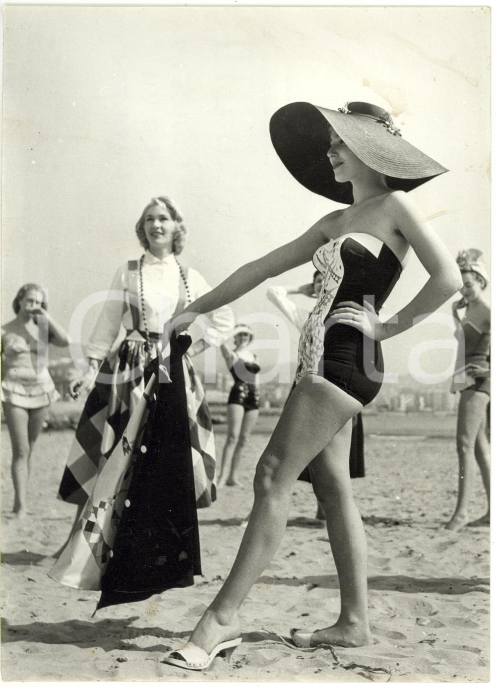1956 SANREMO MODA Edy CAMPAGNOLI presenta nuovi modelli SPIAGGIA 1956 (2) *Foto