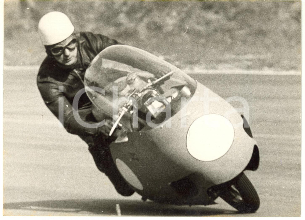 1956 MONZA GP DELLE NAZIONI - Keith CAMPBELL su MOTO GUZZI durante le prove