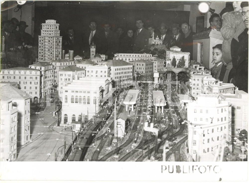 1955 GENOVA - Modellino della città *Fotografia VINTAGE 18x13 cm