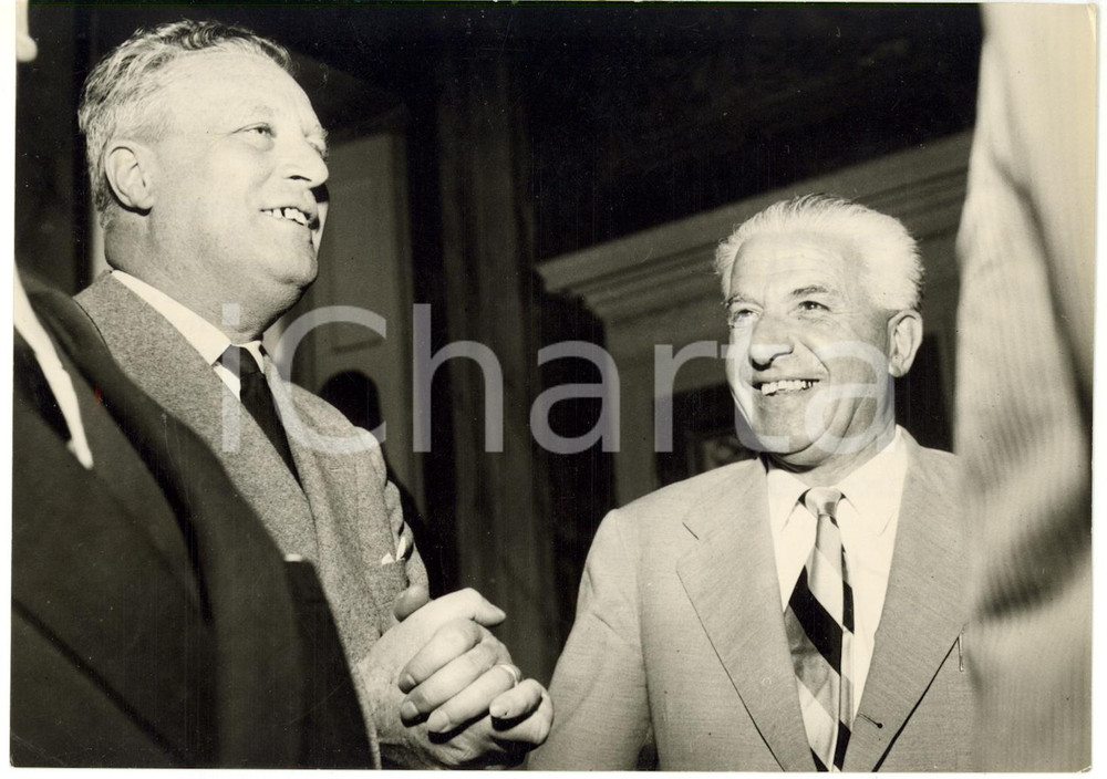 1956 GENOVA Palazzo Tursi - Sindaco Vittorio PERTUSIO con Domenico MACAGGI *Foto