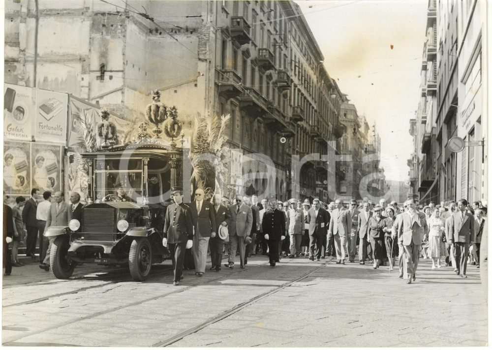 1953 MILANO Funerali Ruggero RUGGERI - Corteo funebre per le vie della città