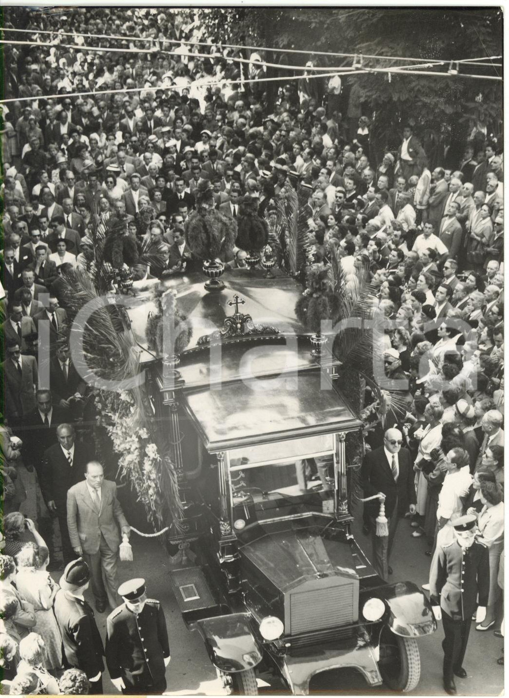 1953 MILANO Funerali Ruggero RUGGERI - Folla assiste al corteo funebre *Foto