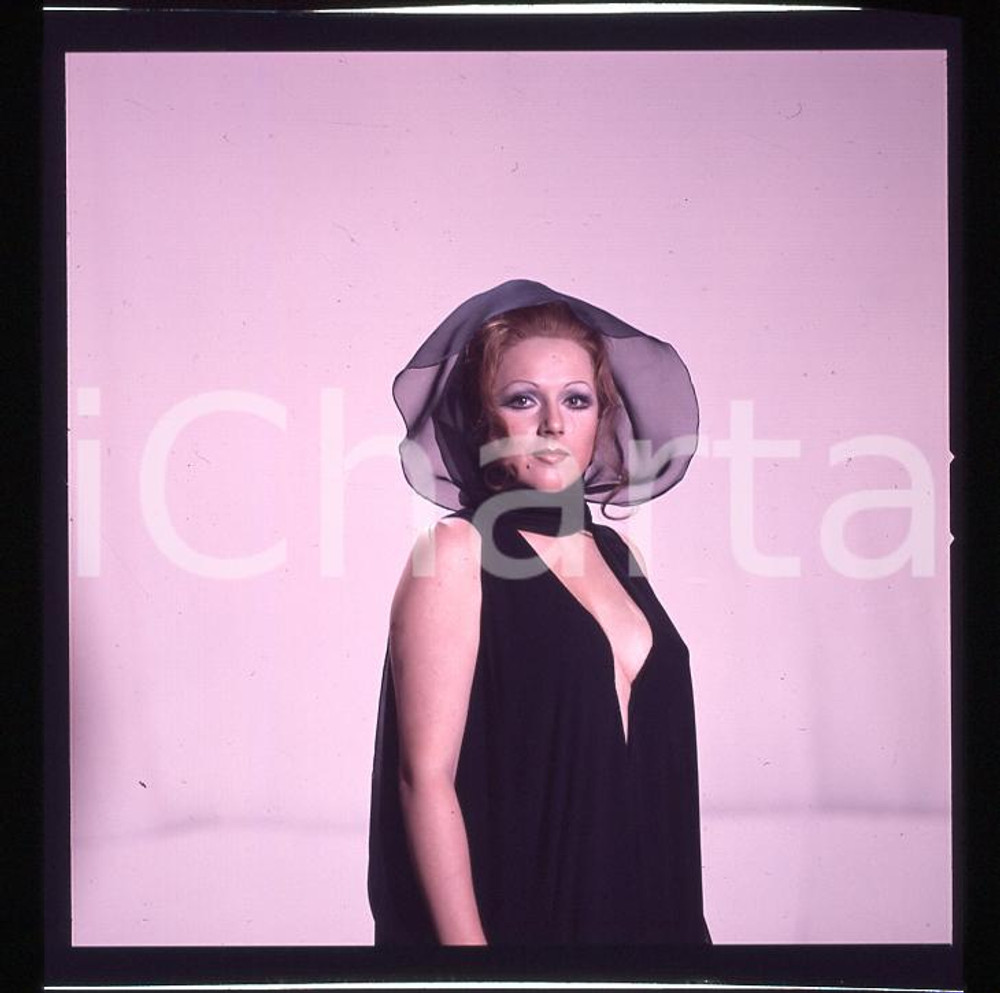 6X6cm NEGATIVO ORIGINALE* 1970ca ITALIA MUSICA Orietta BERTI Ritratto cantante 1