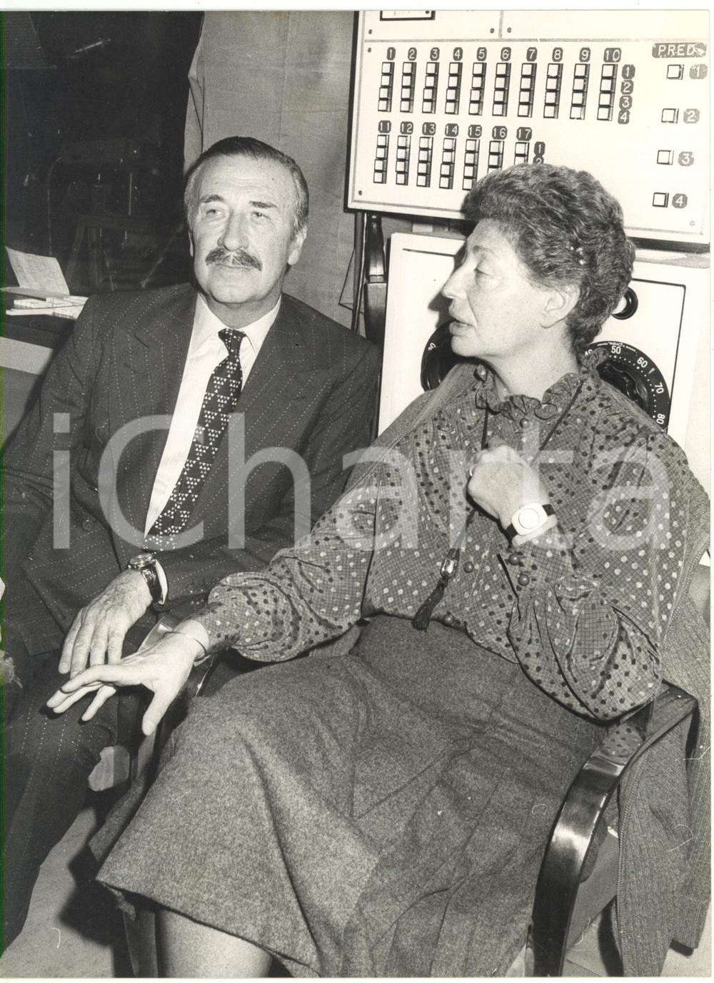 1977 RAI UNO "Bontà loro" - Giovanni NUVOLETTI con la moglie Clara AGNELLI *Foto