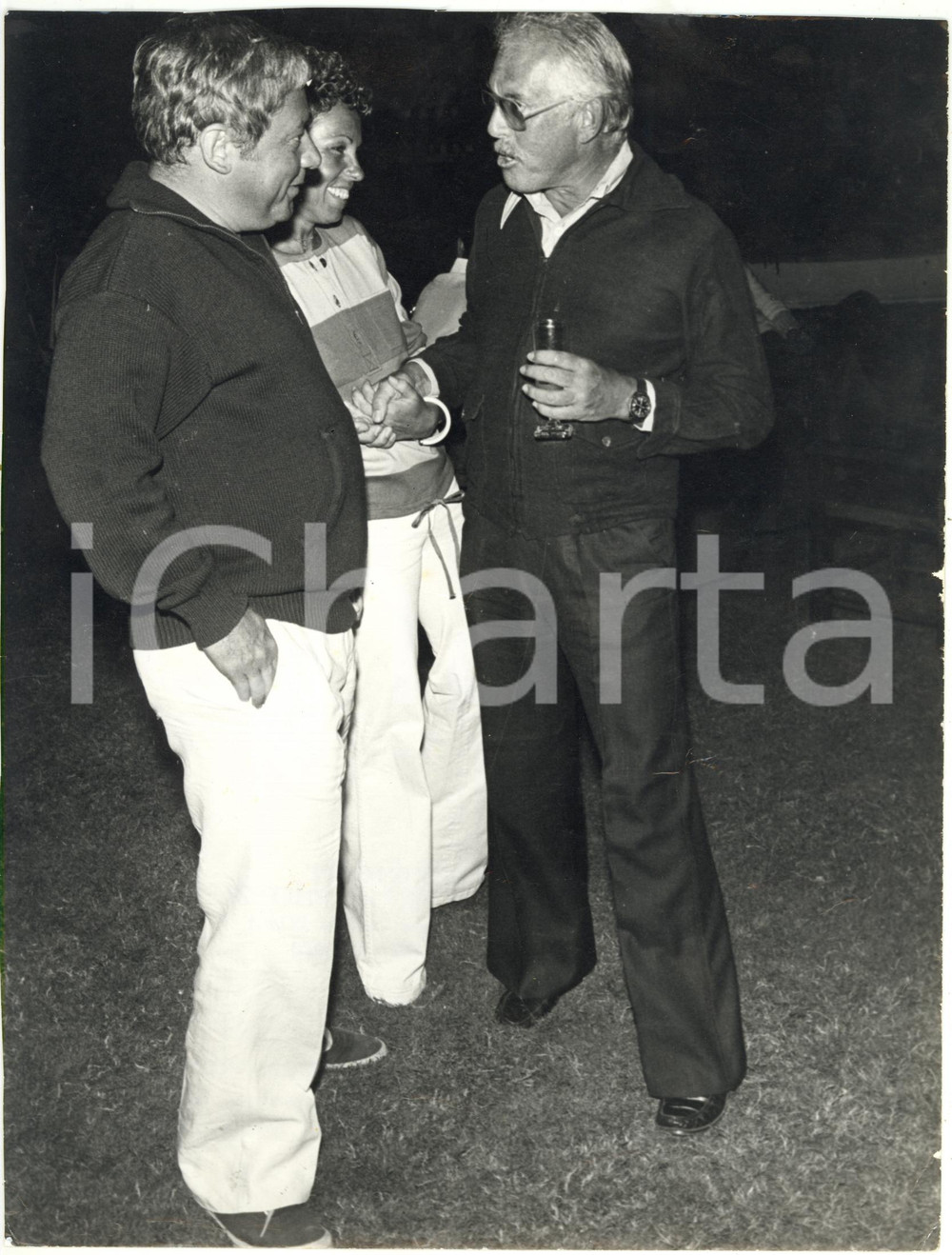 1975 ca ITALIA CINEMA - Luciano SALCE discute con Paolo VILLAGGIO *Foto 27x21