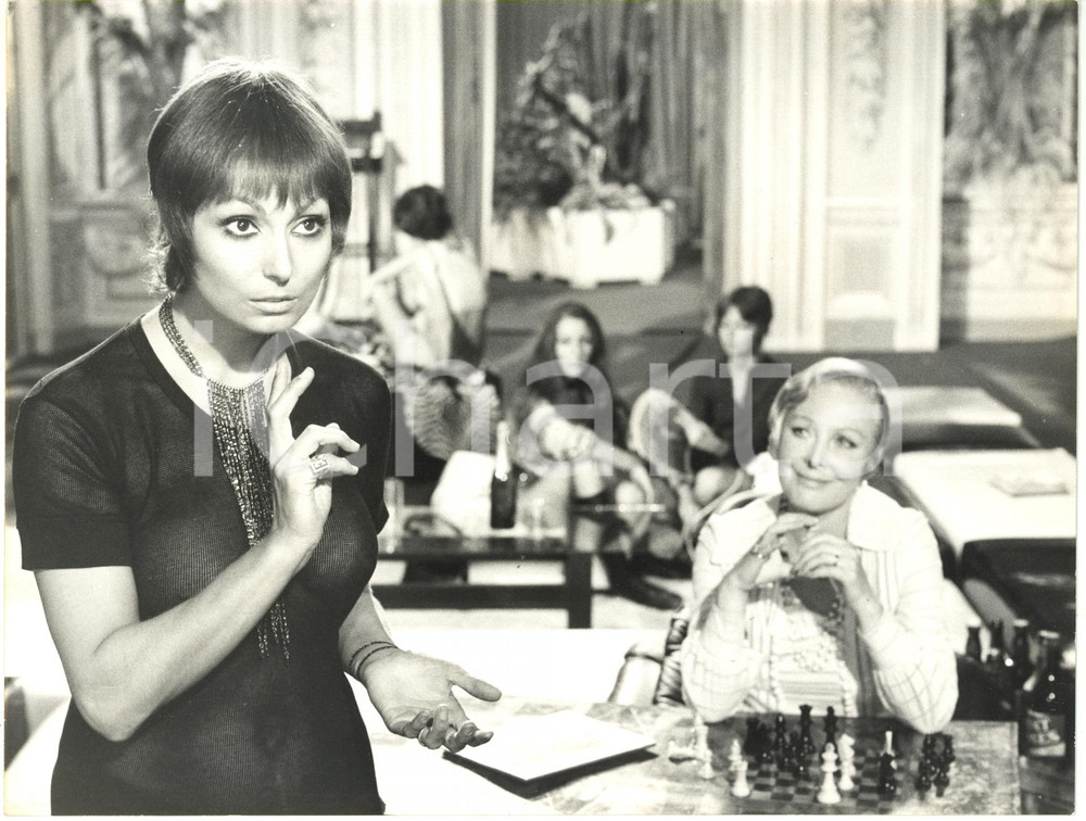 1972 CINEMA "Ettore lo fusto" - Rosanna SCHIAFFINO Caterina BORATTO in una scena