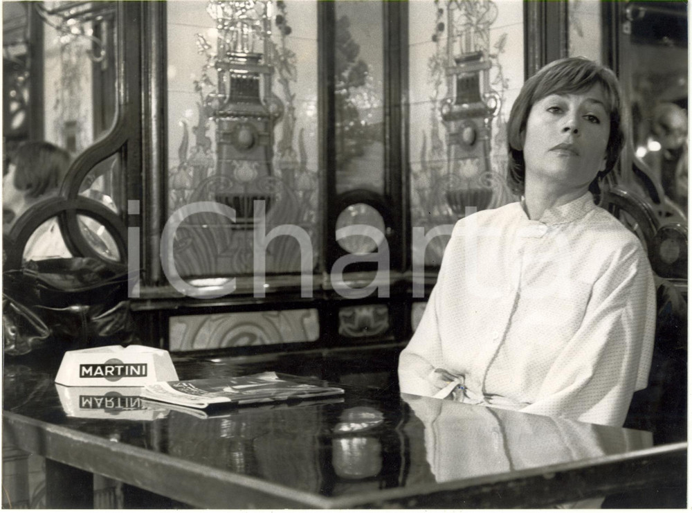 1976 CINEMA "Corrimi dietro...che t'acchiappo" - Annie GIRARDOT in una scena 