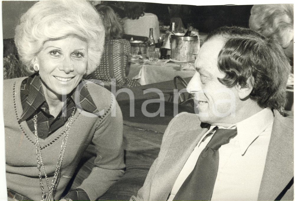Fotografia d epoca originale 1980 ca ITALIA TENNIS Lea PERICOLI al ristorante  Ritratto della tennista Foto 1