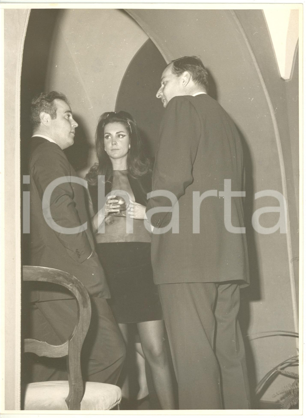 1970 ca ITALIA COSTUME - Paola PUNTURIERI a un party *Fotografia 18x24 cm