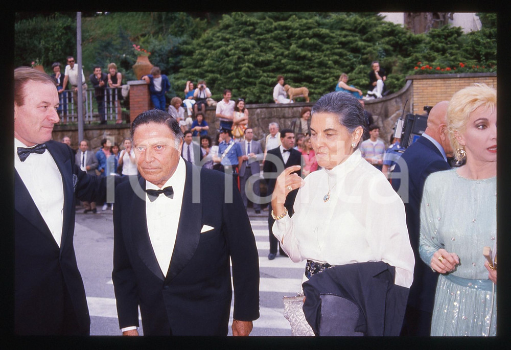 35mm vintage slide* 1988 CAMPIONE D'ITALIA Raf VALLONE con Elena VARZI (3)