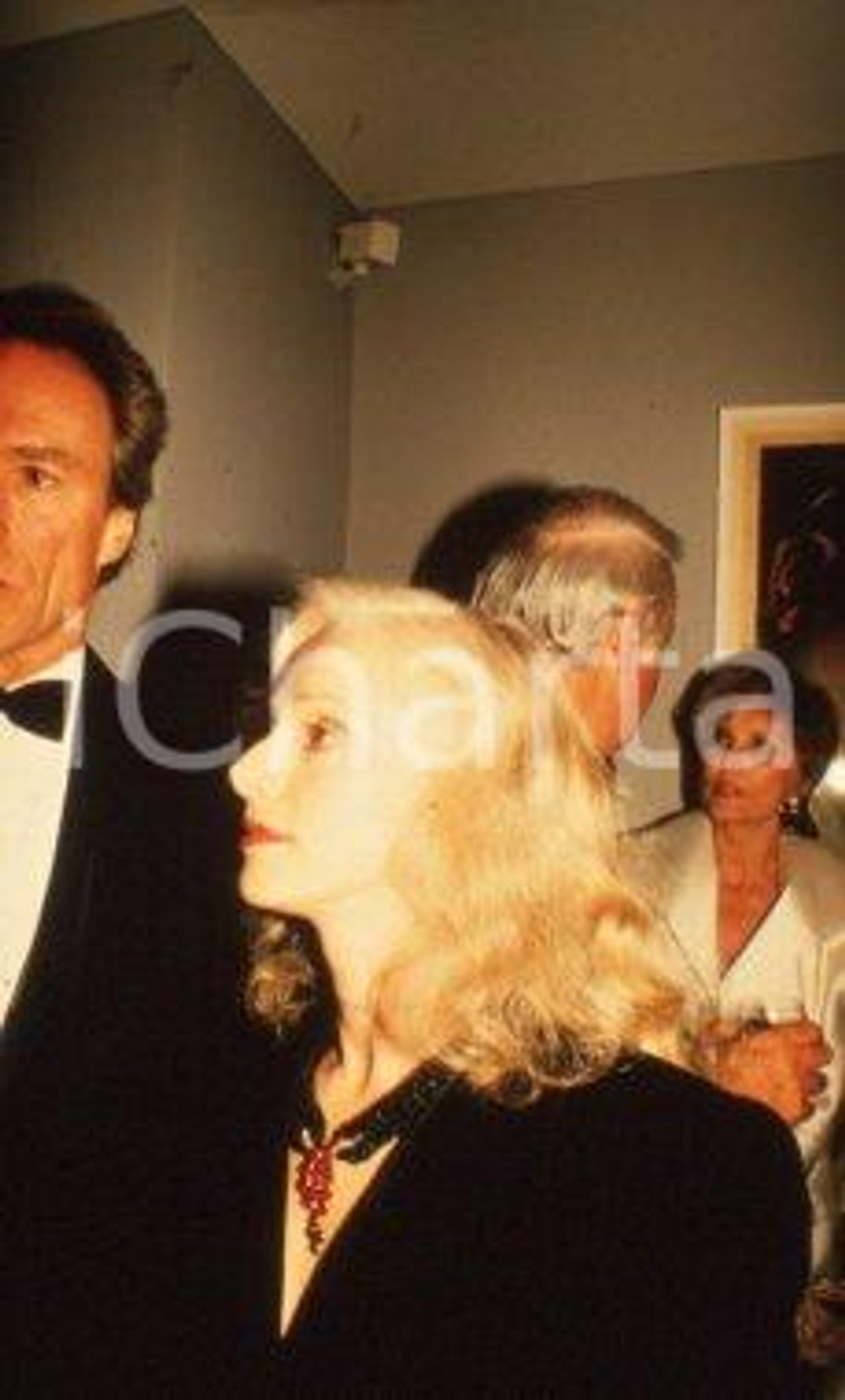 35mm vintage slide* 1988 CANNES Clint EASTWOOD Sondra LOCKE (3)