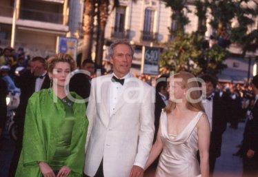 35mm vintage slide* 1994 CANNES  - EASTWOOD DENEUVE FISHER (13)