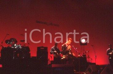 35mm vintage slide* 1995ca LA CRUS durante un concerto (3)