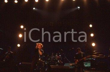 35mm vintage slide* 1995ca LA CRUS durante un concerto (14)