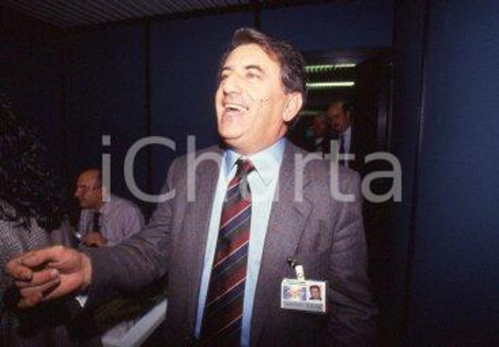 35mm vintage slide* 1990ca RAI Fulvio DAMIANI al congresso della DC (2)