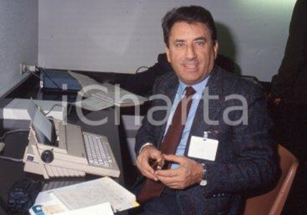 35mm vintage slide* 1990 RAI Fulvio DAMIANI al congresso della DC (4)
