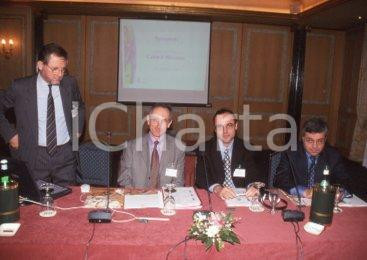 35mm vintage slide* 2000 MILANO Jean Claude LACROUTS durante una conferenza (1)