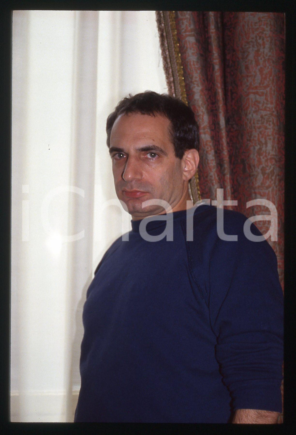35mm vintage slide* 1990ca MUSICA Donald FAGEN degli STEELY DAN Ritratto (9) Diapositiva d'epoca, in formato 35 mm. CONDIZIONI: GOODE' severamente vietata la riproduzione. Tutti i diritti sono riservati. ICharta mette in vendita, sul negozio eBay e in esclusiva sul sito "icharta" il proprio archivio composto da numerose diapositive e negativi fotografici d'epoca, tutti originali e autentici, che attraversano la storia del costume italiano tra gli la fine degli anni Sessanta e Novanta.Si tratta di uno sguardo inedito sull'attualit&agrave;, la politica, la vita quotidiana, il gossip e la cultura, che fotografa il cambiamento della nazione in quest'ultimo scorcio del XX secolo. Un'occasione unica per il mercato del collezionismo, che vede finalmente disponibile un archivio eccezionale per vastit&agrave;, tematiche e condizioni, in un settore (il negativo fotografico e la diapositiva) di assoluta novit&agrave; e dalle interessanti prospettive di investimento.  originale e autentica 1