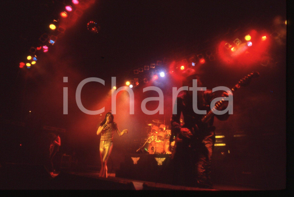  35mm vintage slide* 1981 MILANO Biff BYFORD Paul QUINN dei SAXON al Palalido 5