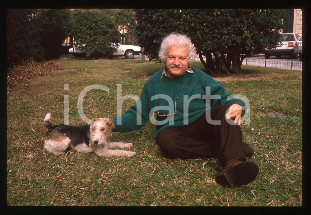 35mm vintage slide* 1990ca ITALIA COSTUME Bruno LAUZI con il suo cane Ritratto 2