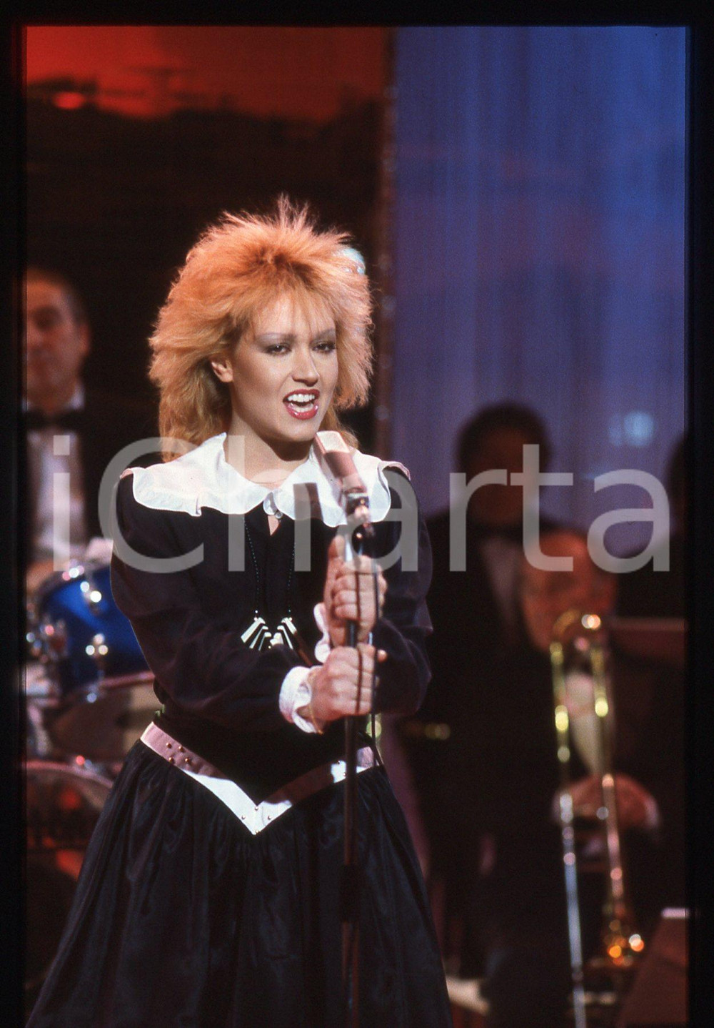 35mm vintage slide* 1980ca ITALIA MUSICA Tiziana RIVALE durante concerto (5)
