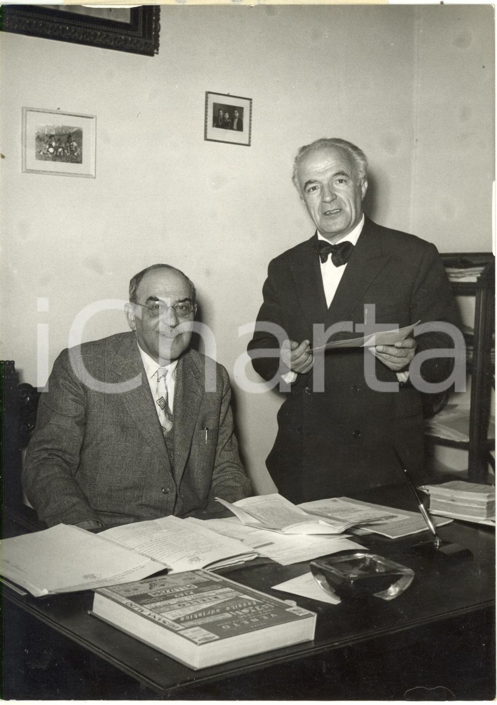 1960 ca CASO JESOLO - Professore Lino Mirko PACCHIONI con l'avvocato Gino BASSI
