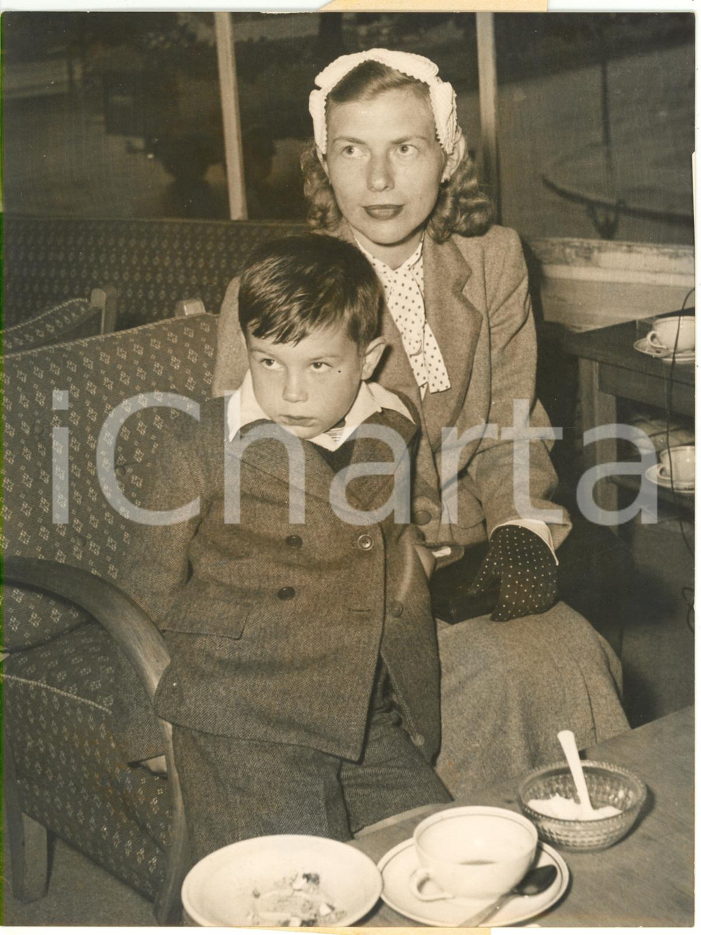 1953 WEST GERMANY - Russian refugee Clara HALL arrives in Berlin with her son 