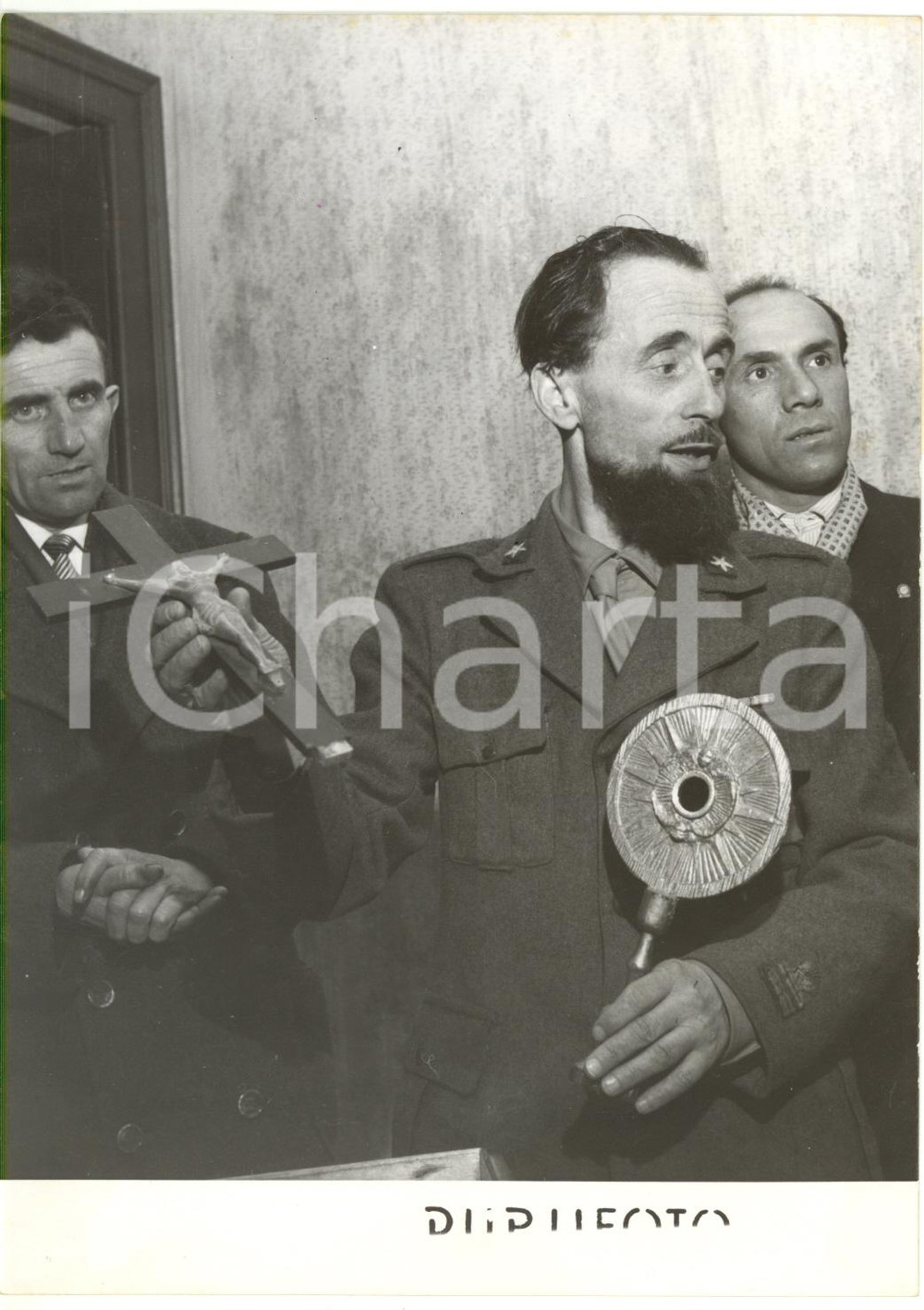 1954 RONCO BIELLESE - Padre Davide BREVI mostra cimeli dalla prigionia in URSS